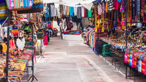 Otavalo, Cayambe, Línea Ecuatorial
